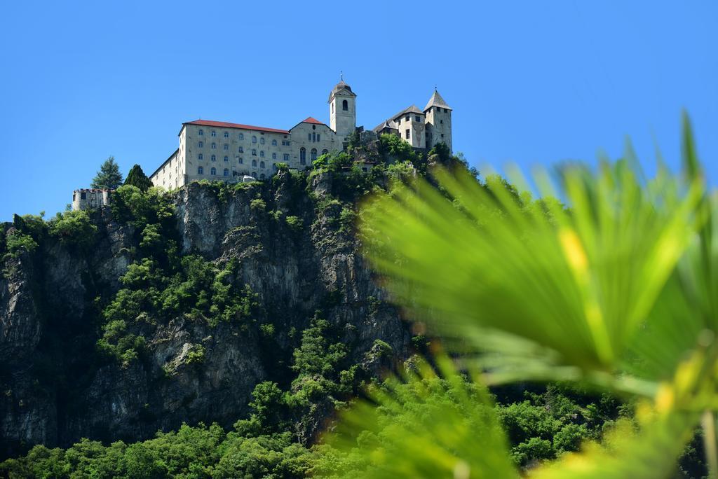 Hotel Ansitz Gamp Klausen Buitenkant foto